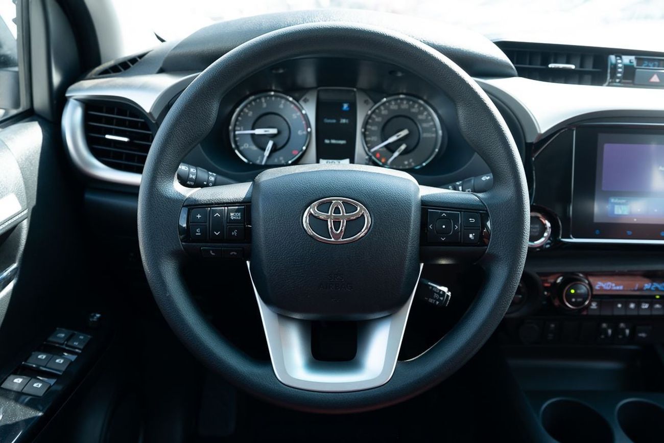 Toyota Hilux S GLX 2.4L AWD A/T