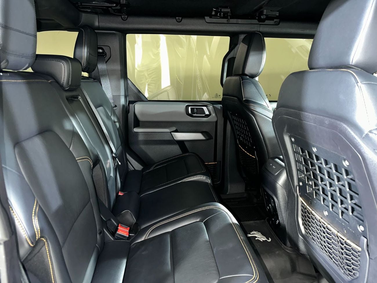 Ford Bronco B4D4722 BRONCO 4 DOORS BADLANDS 2.7L V6 ECOBOOST LTHR SSQTCH / AL TAYER MOTORS AL QOUZ SHOWROOM