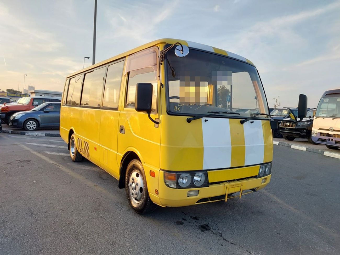 ميتسوبيشي روزا MITSUBISHI ROSA BUS RHD 2004 MODEL 4.2 L DIESEL AUTOMATIC(PM00674)