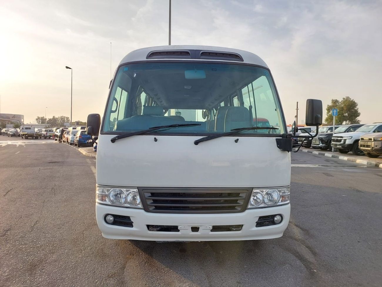 Toyota Coaster (RAMADAN OFFER) TOYOTA COASTER BUS RHD 2008 MODEL 4.0 L DIESEL AUTOMATIC(PM03108)
