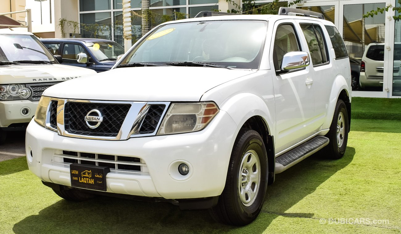 Nissan Pathfinder Gulf car in excellent condition do not need any expenses