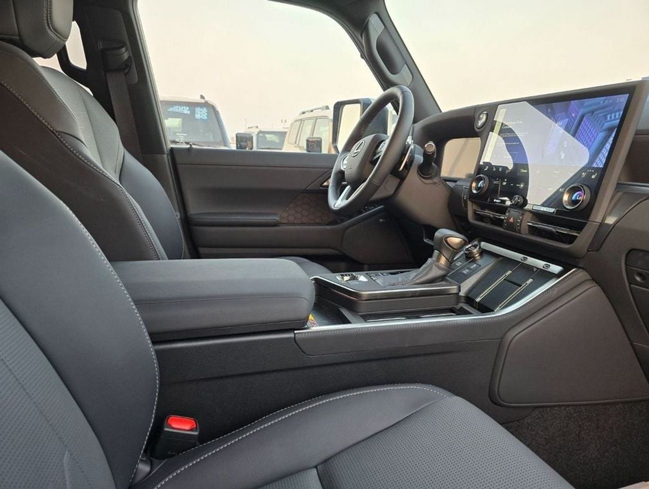 لكزس GX550 Luxury + 6 Seater Full Option  * Export Price *