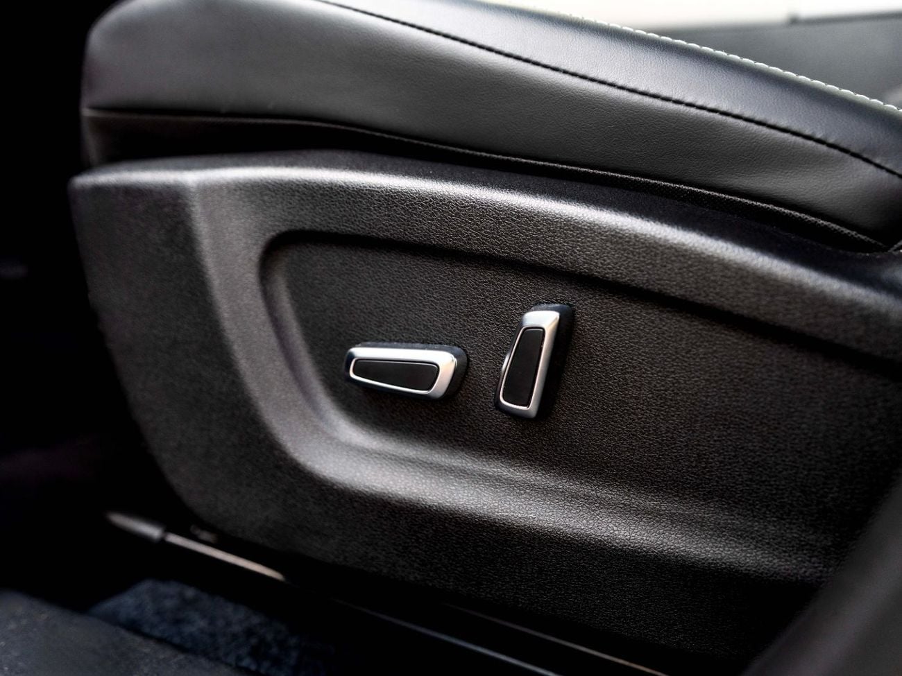 مرسيدس بنز EQS 580 SUV 1