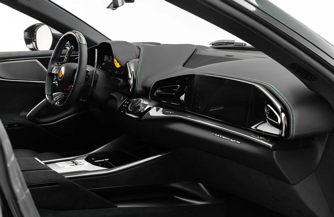 فيراري بوروسانجوي 6.5L V12 Naturally Aspirated Engine