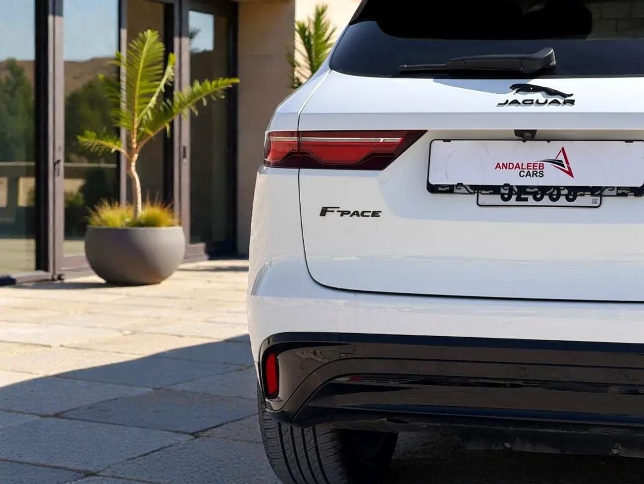 Jaguar F-PACE !! EID SALE !! 1 YEAR FREE WARRANTY !!  AED 1,650 P.M | 0% DOWN PAYMENT | JAGUAR F-PACE R-SPORT PRES