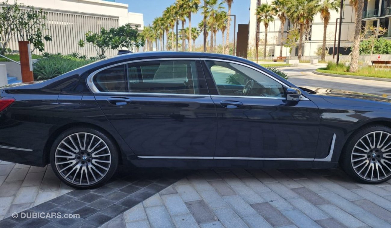 BMW 750Li 750مه