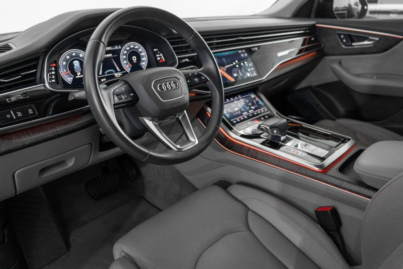 Audi Q8 55 TFSI quattro S-Line