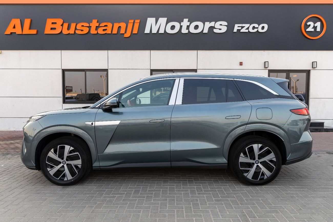 بي واي دي تانغ