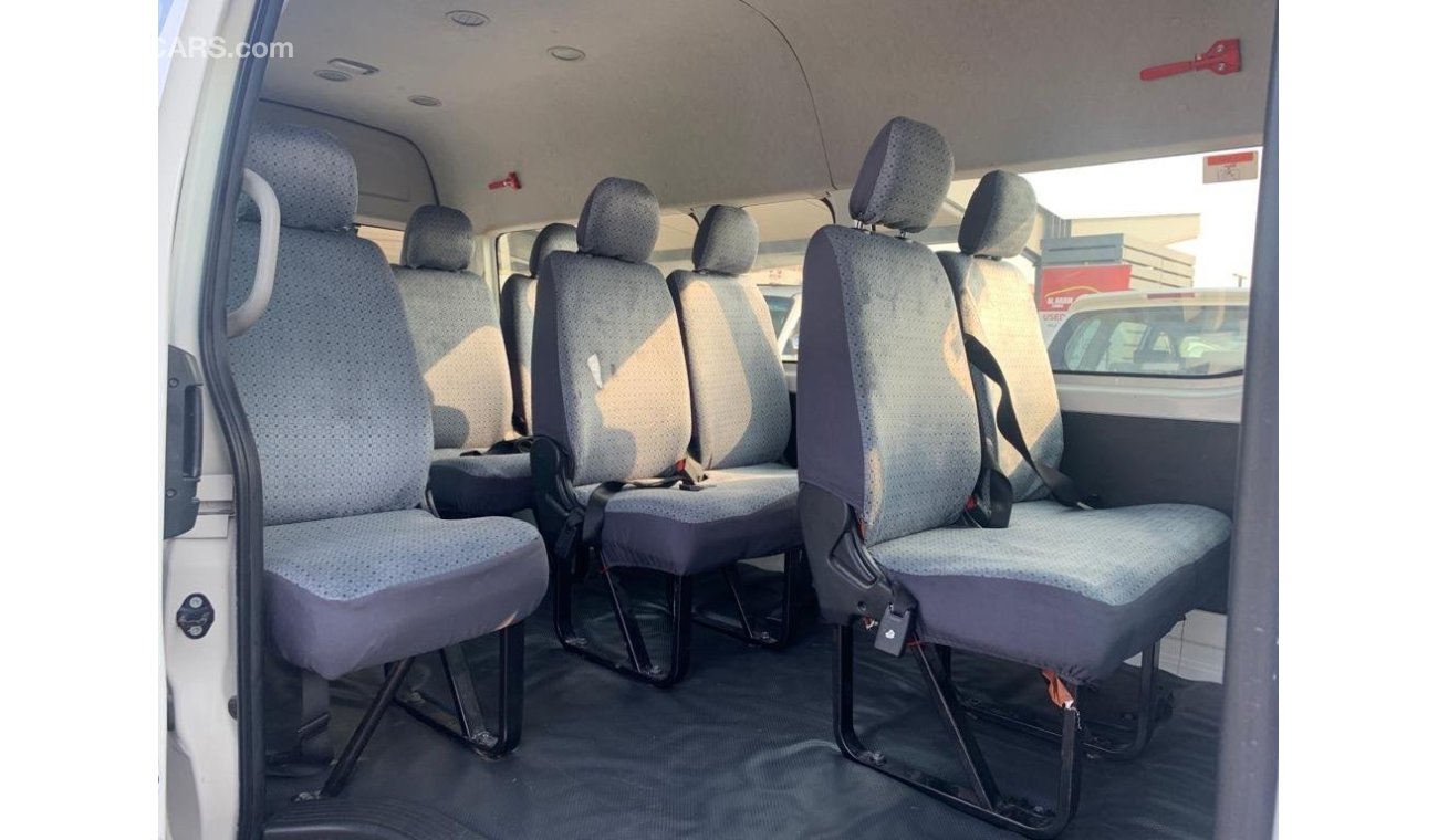 Toyota Hiace Toyota Hiace GL 2018 HighRoof 13 Seats Ref#525