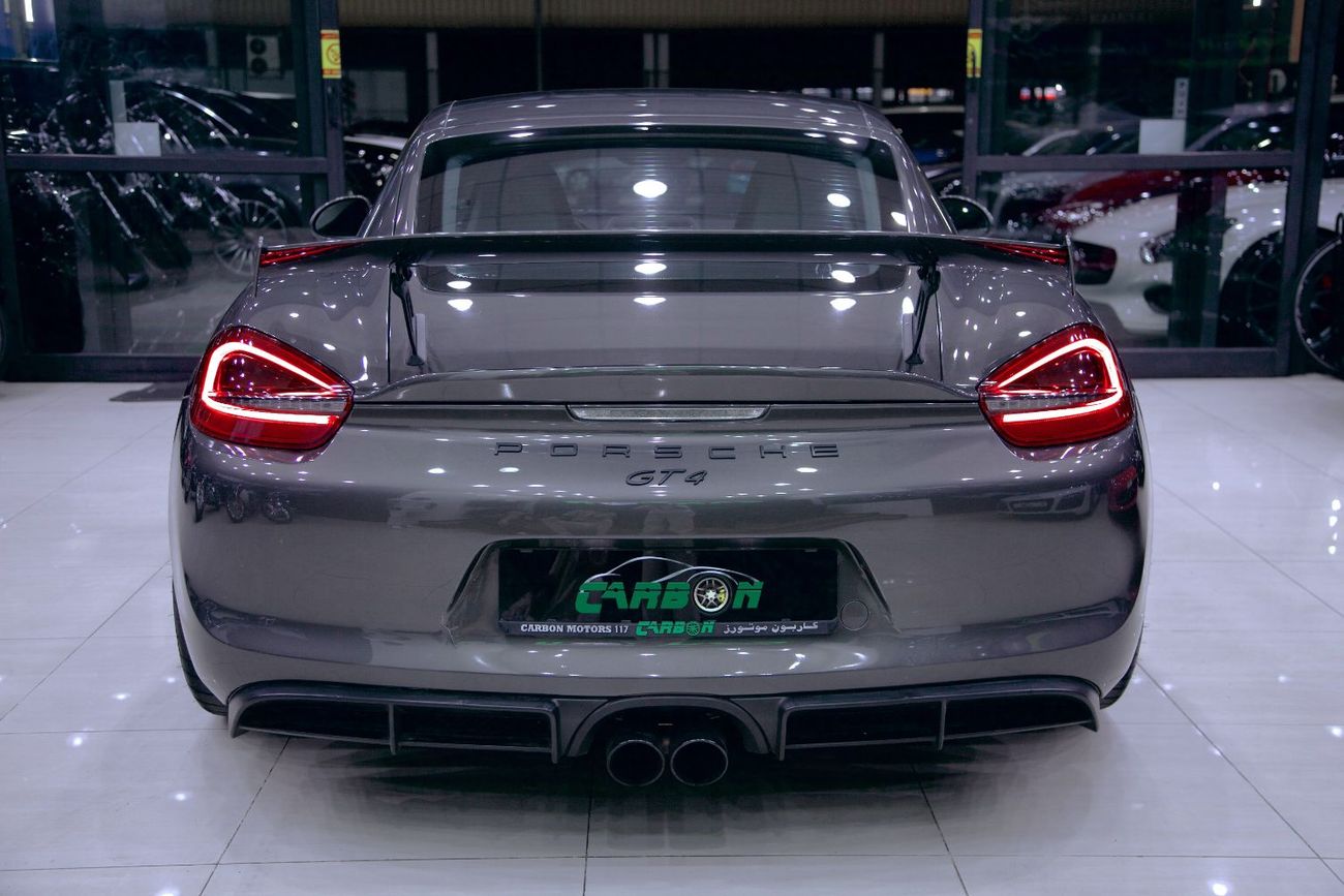Porsche 718 Cayman GT4 4.0L (420 HP) M/T
