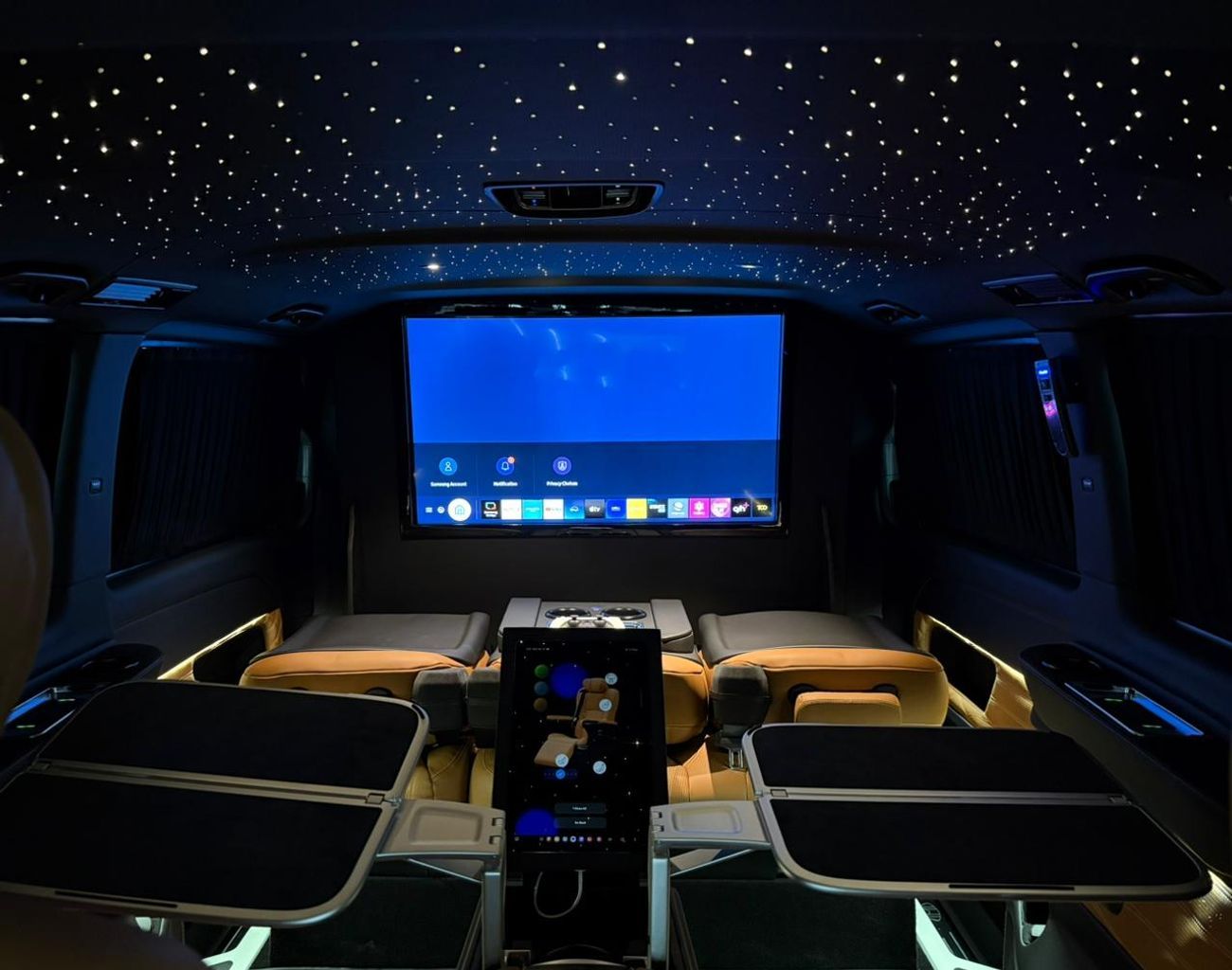 Mercedes-Benz V 300 *Brand New* 2025 Mercedes Benz V300, 2 Years Mercedes Warranty, Delivery Km, GCC