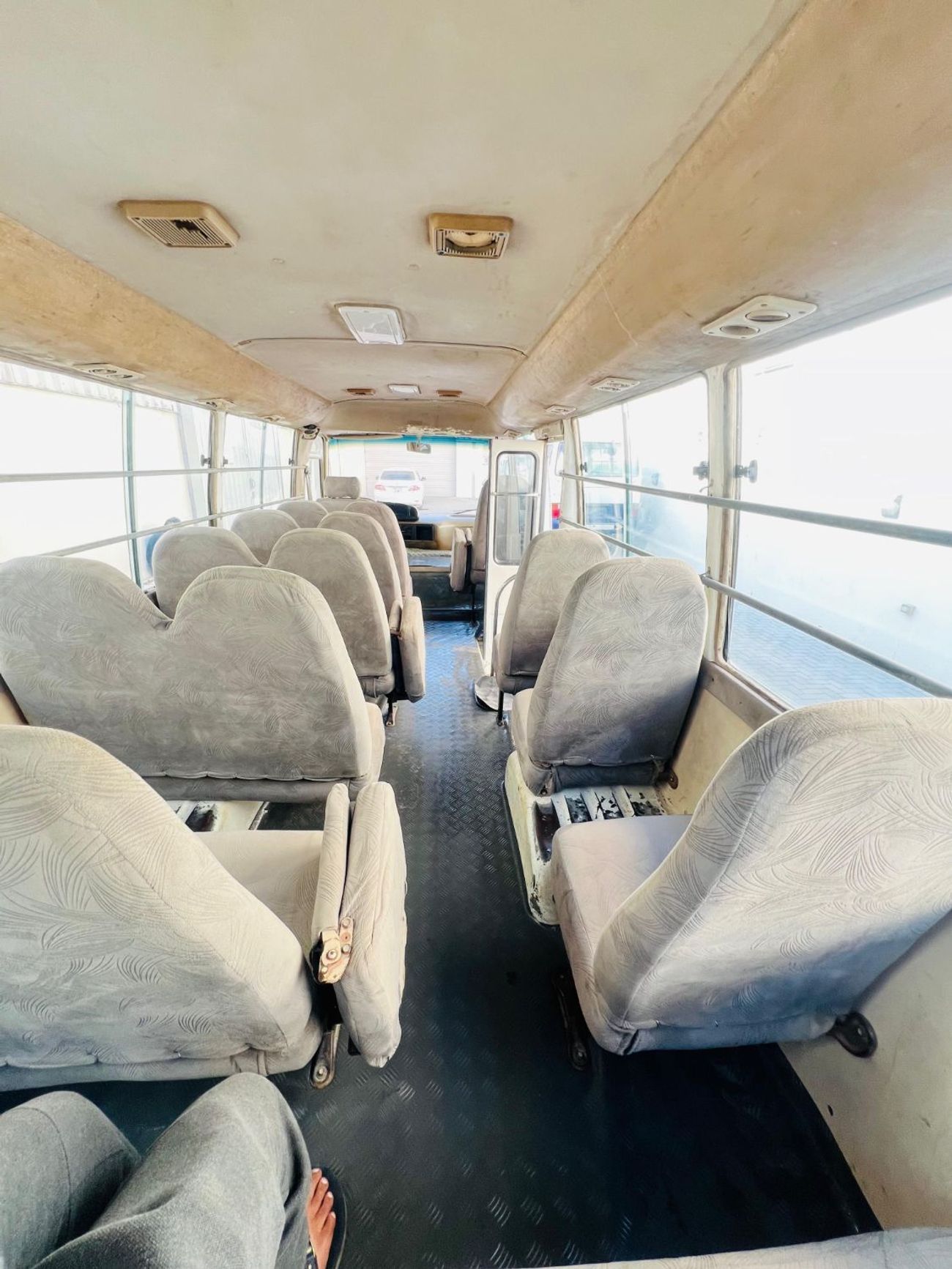 Toyota Coaster Disel / 14B