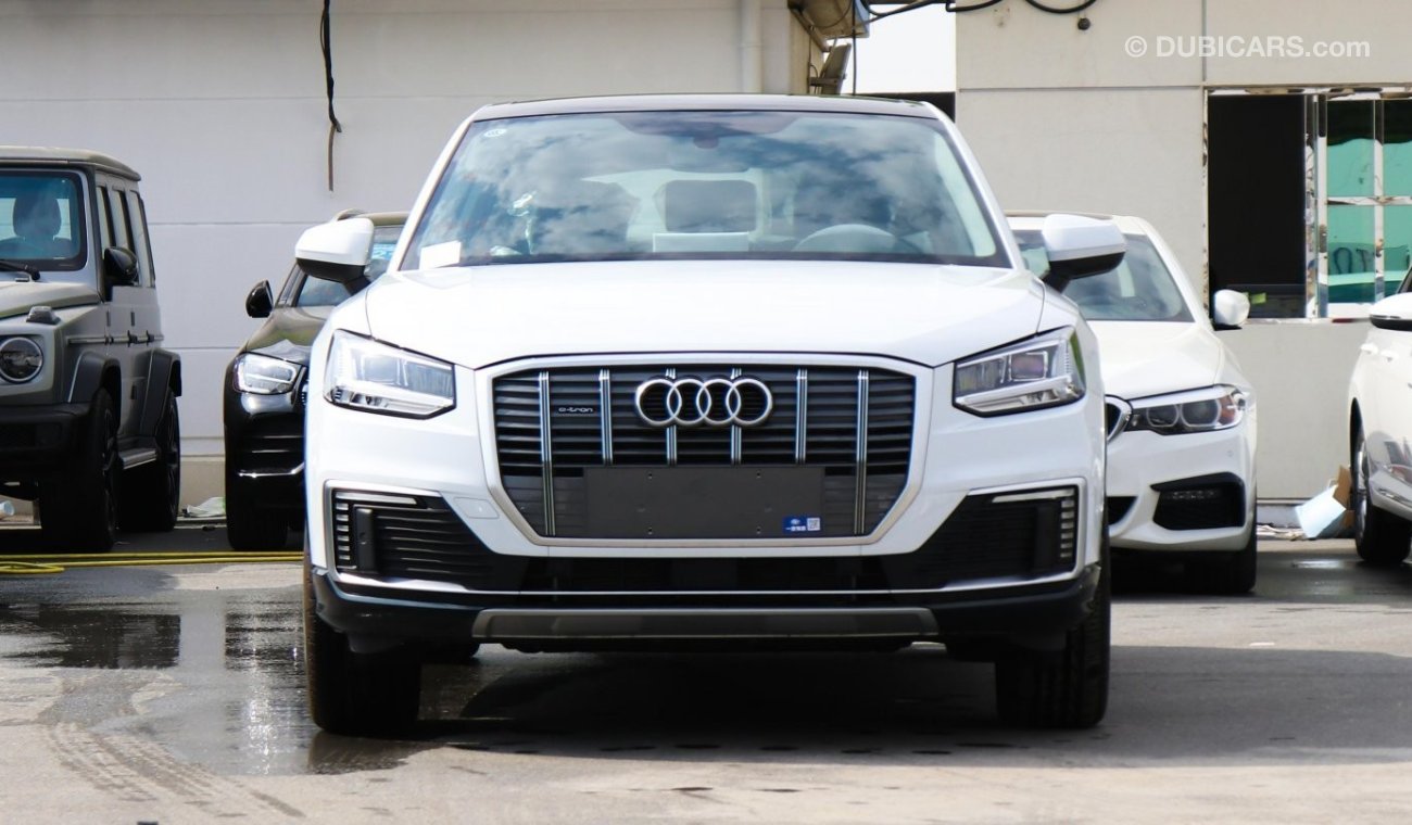 Audi Q2 L 30 e-tron