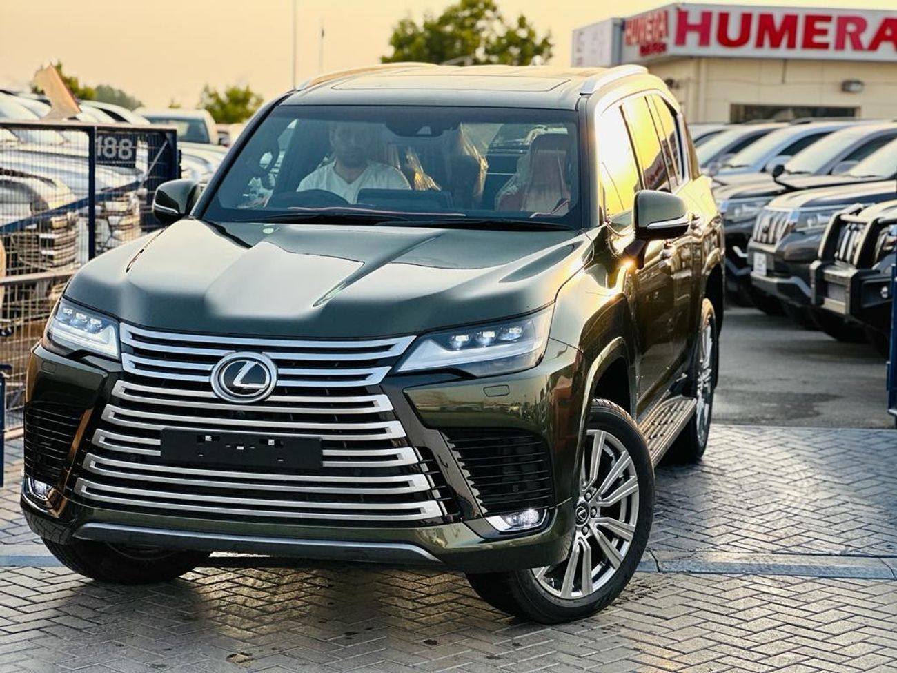 Lexus LX 600 F Sport 3.5L Lexus Lx600 vip 2025 green colour RHD 4x4 4 seats RHD 3.3L Petro engine