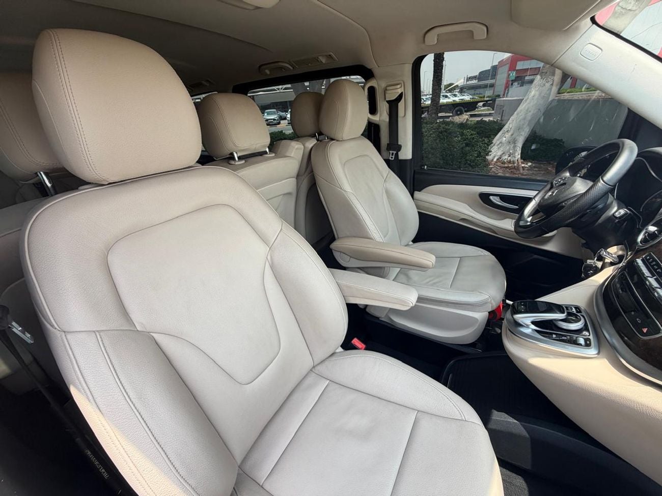 مرسيدس بنز V 250 AVANTGARDE LWB