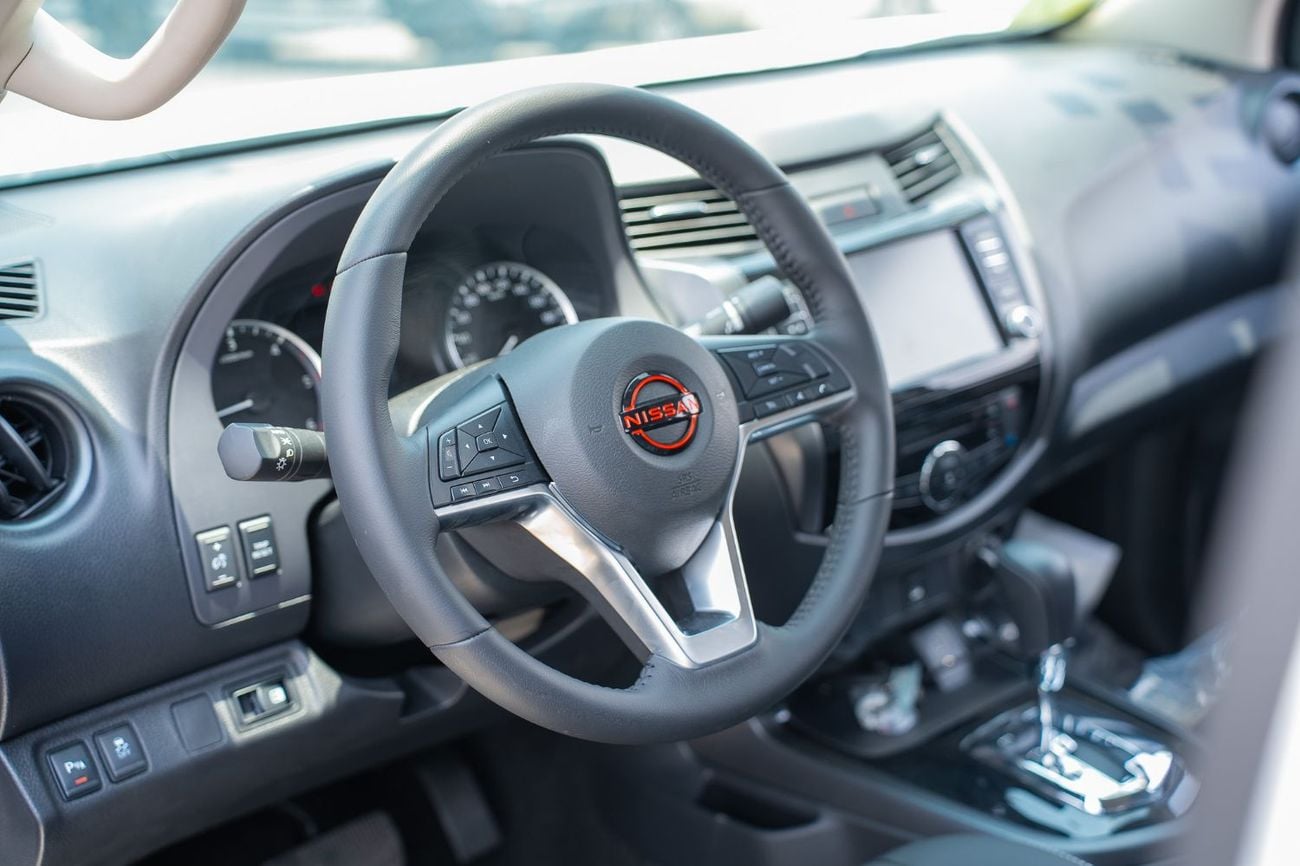 Nissan Navara PRO-4X Off-Road | 2.5L Diesel 4WD A/T (Only For Export)