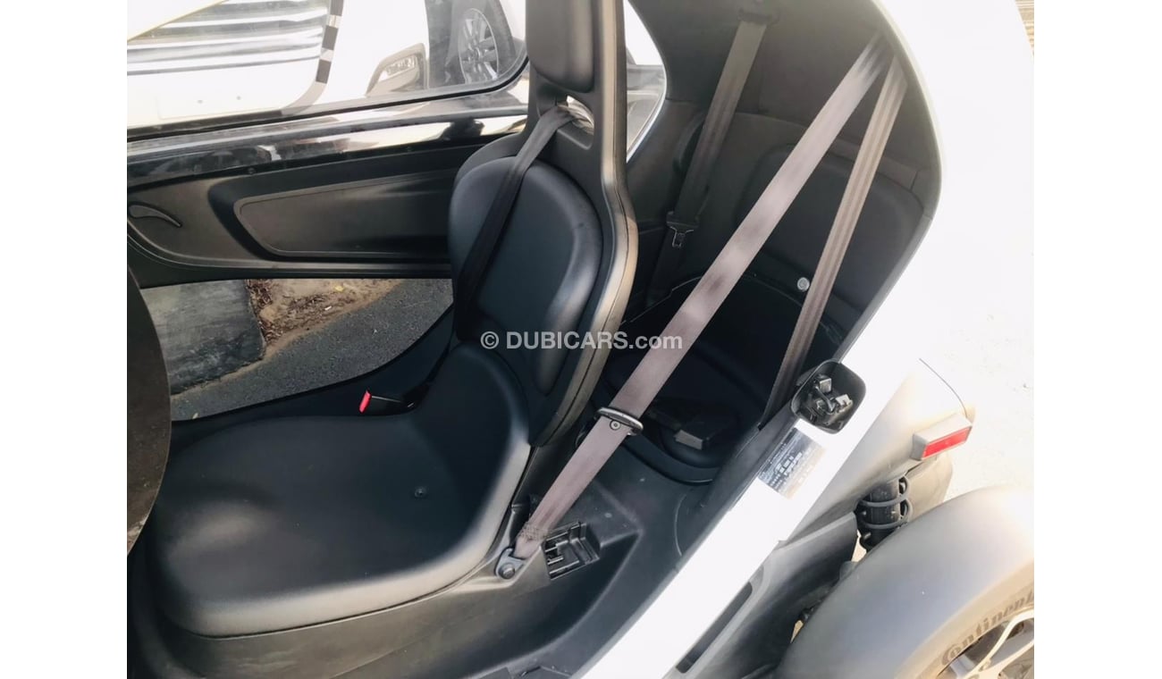 Renault Twizy ELECTRIC // 2018 // ZERO KM // SPECIAL OFFER // BY FORMULA AUTO // FOR EXPORT