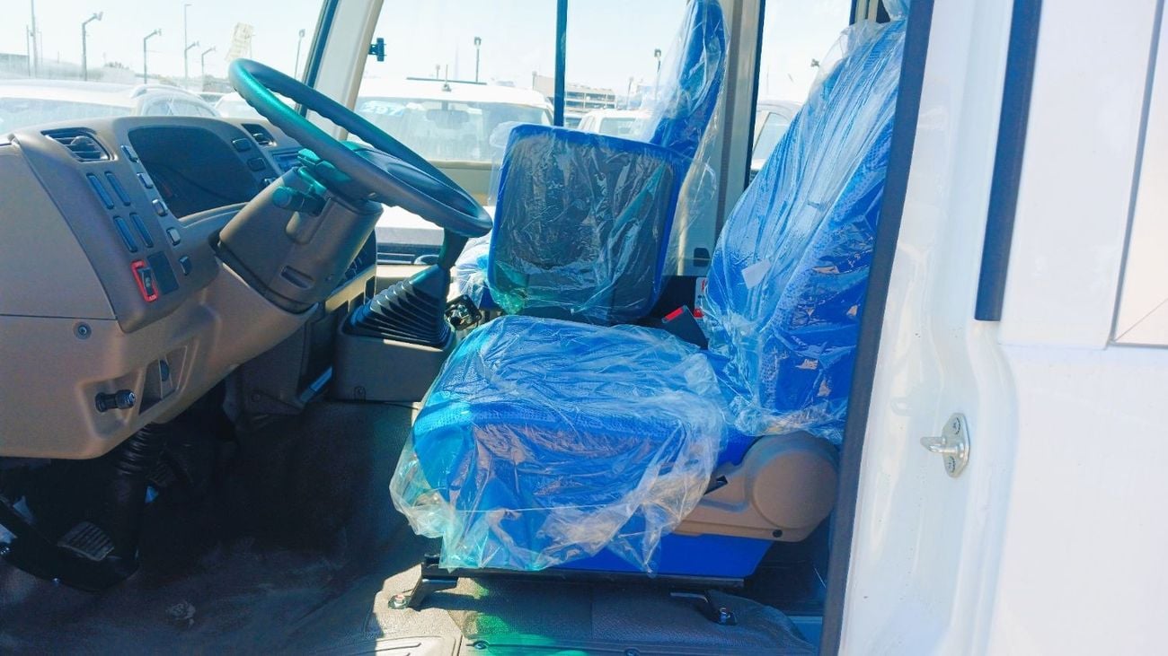 ميتسوبيشي روزا Mitsubishi ROSA 4.2L Diesel 29-Seat 2024YM