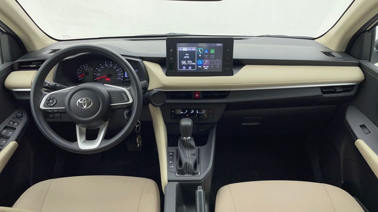 تويوتا يارس E 1.5 | بدون دفعة مقدمة | اختبار القيادة في المنزل