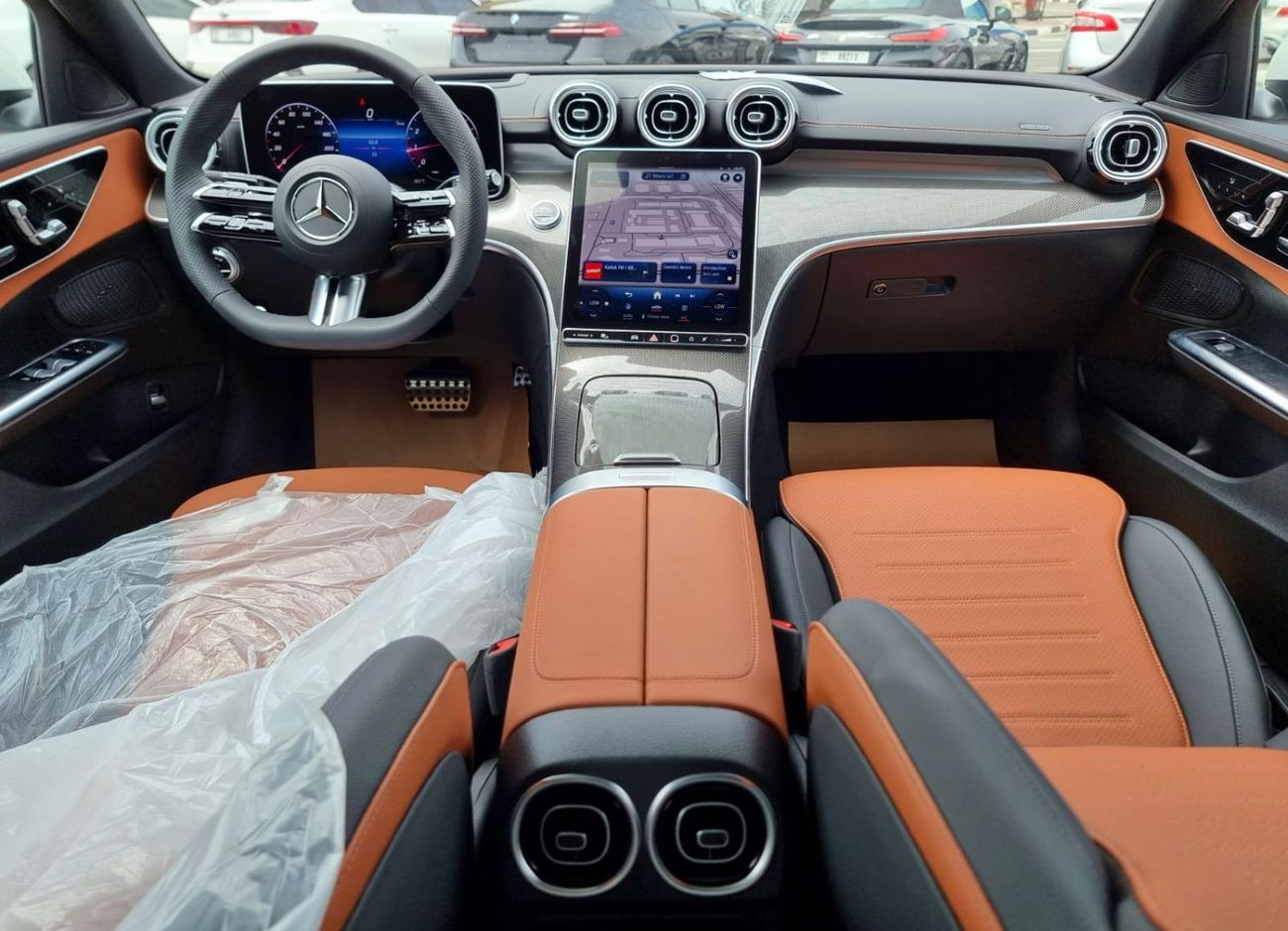 مرسيدس بنز C 200 AMG 5 Years Warranty 2024 GCC