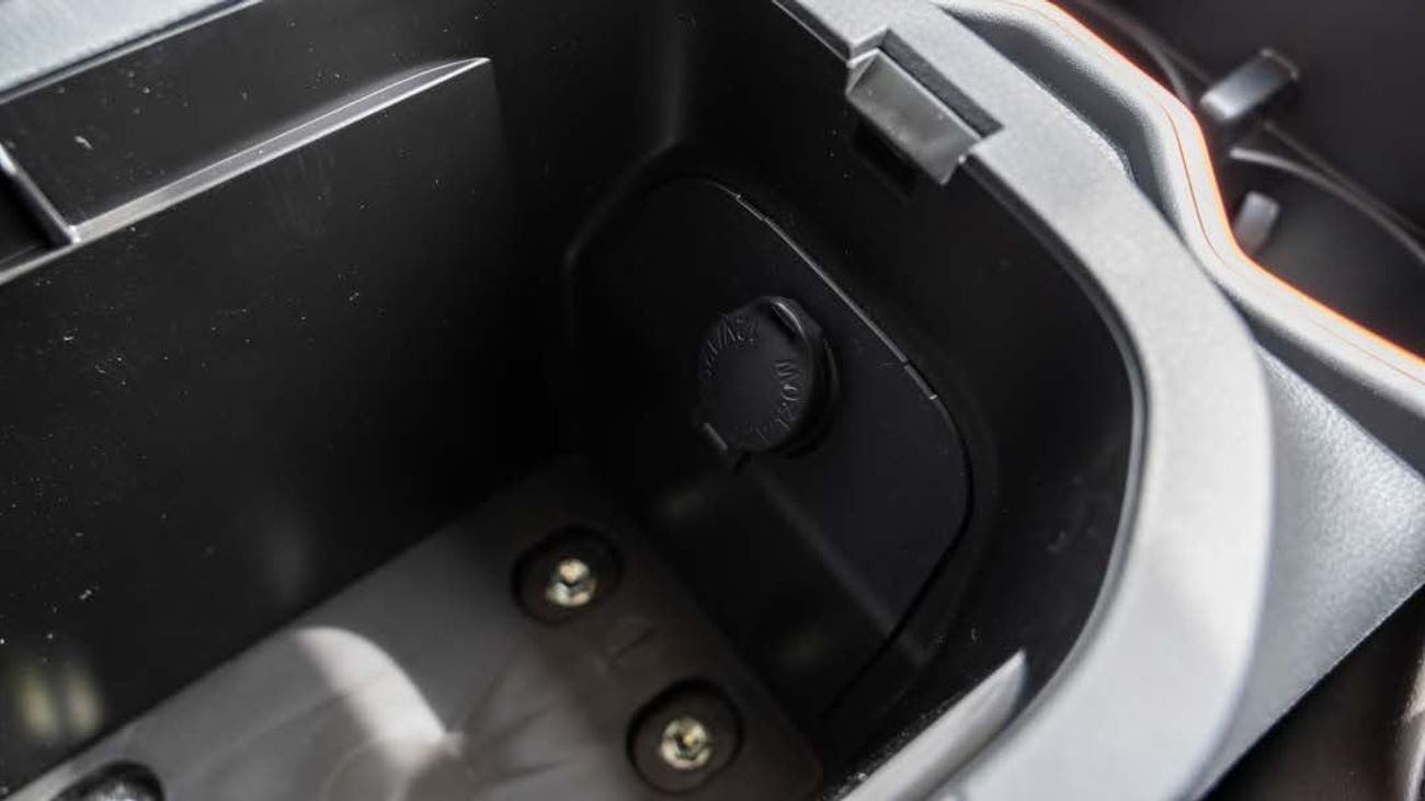 تويوتا راف ٤ TOYOTA RAV4 ADVENTURE 2.5L -2025YM