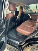 تويوتا لاند كروزر VXR GRAND TOURING V8 5.7L / GCC / VERY GOOD CONDITION / NO ACCIDENT