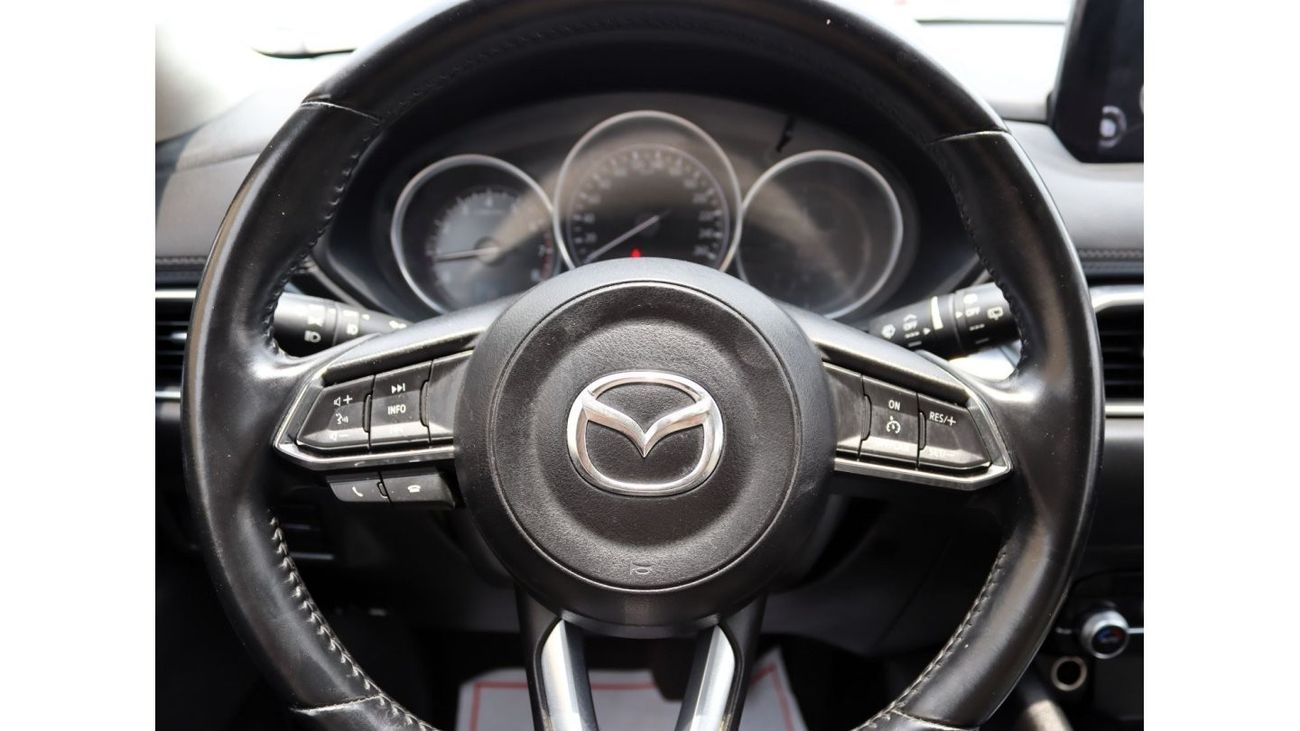 مازدا CX5 GL خالية من الحوادث - خليجي - صبغة وكالة - بحالة الوكالة من الداخل والخارج