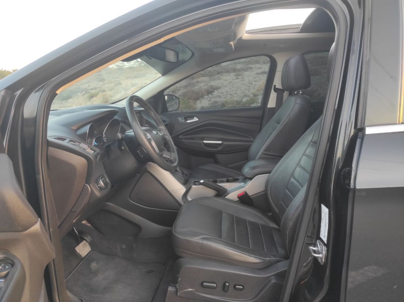 Ford Escape Ford escape 2014 Gcc V4 1.6 full options no1 panoramic