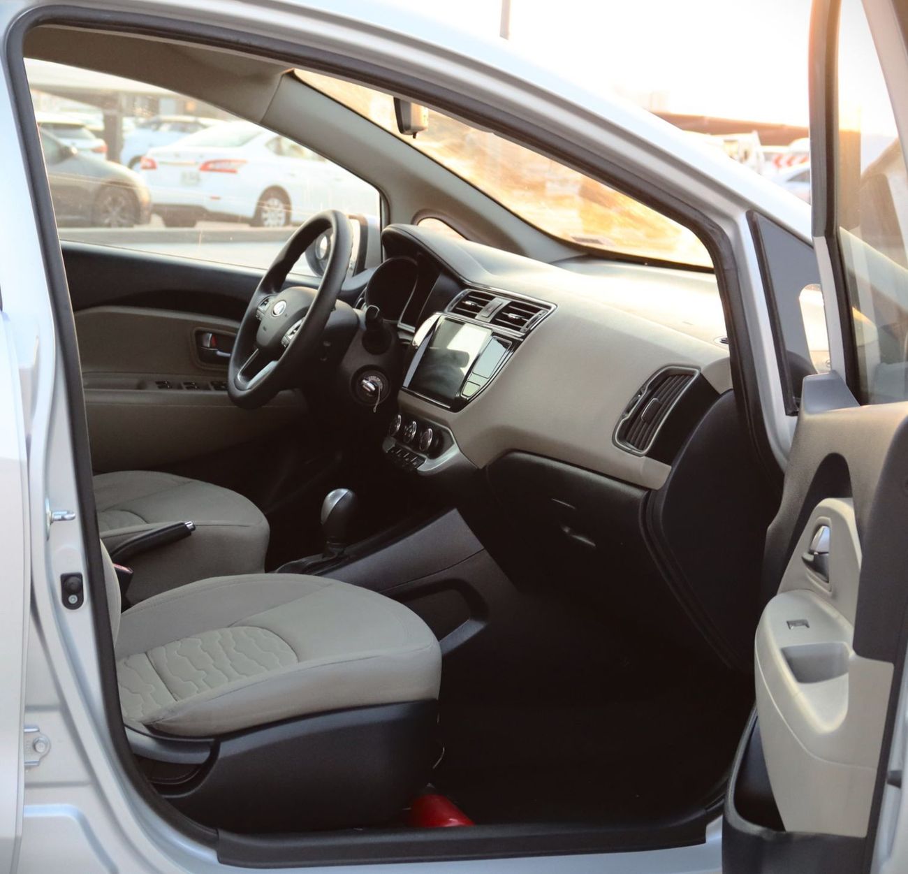 Kia Rio Kia Rio 2016 GCC EXCELLENT CONDITION WITHOUT ACCIDENT