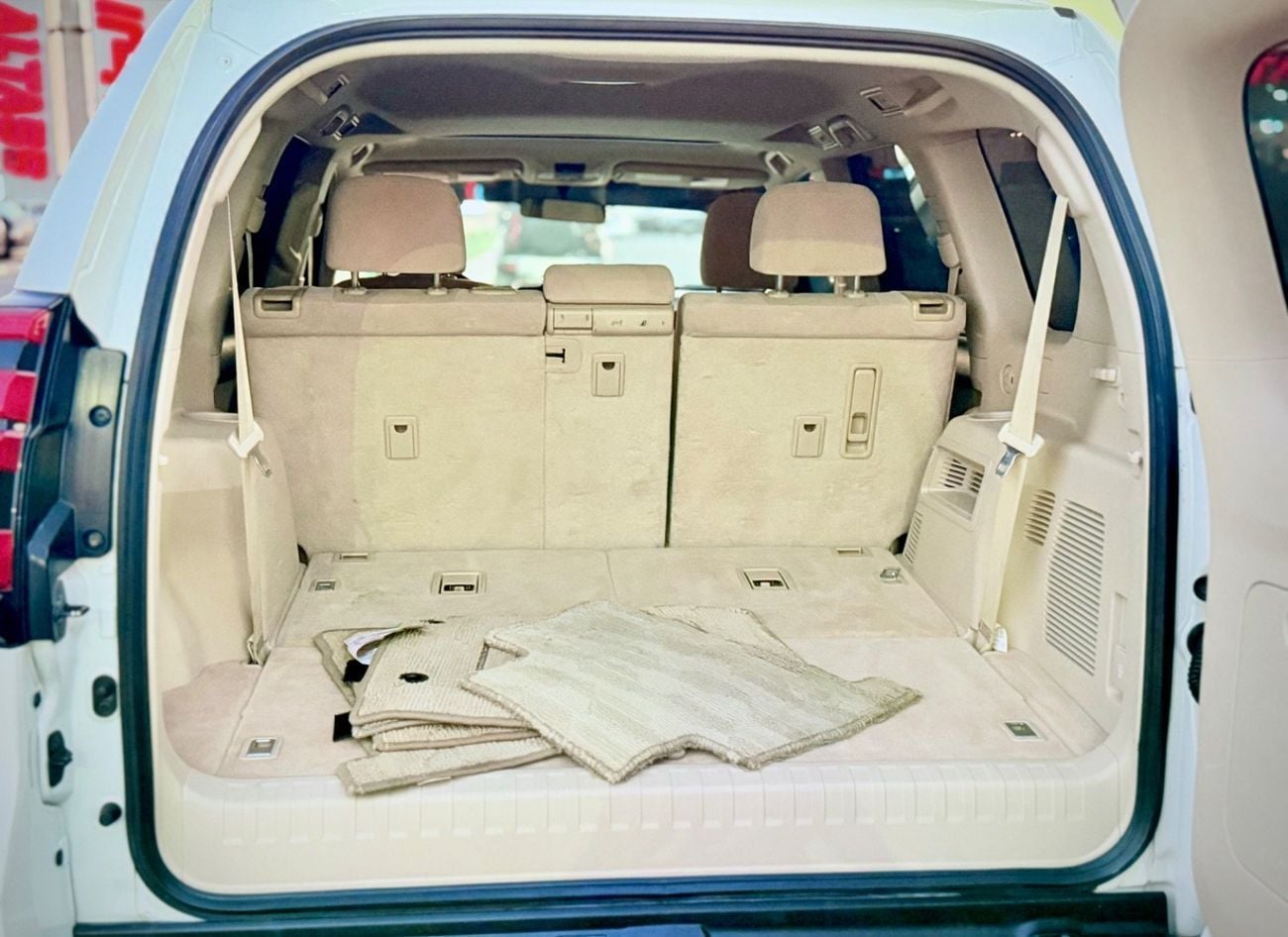 Toyota Prado GXR 2019 V6 Full option Sunroof, Coolbox , Electric seats top of The Range