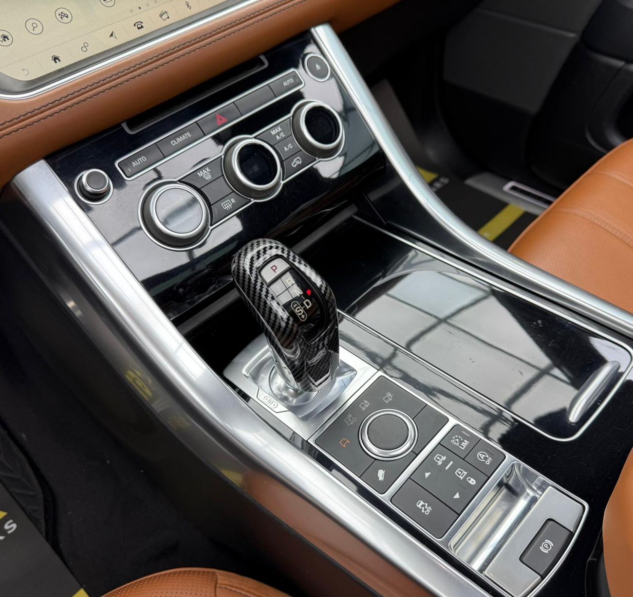 Land Rover Range Rover Sport 2017 Range Rover Sport HSE, Full Range Rover Service History, Fully Loaded, Excellent Condition, GCC