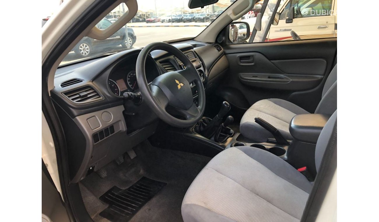 ميتسوبيشي L200 Mitsubishi L200 D/c pick up 4x4, model:2016. Excellent condition