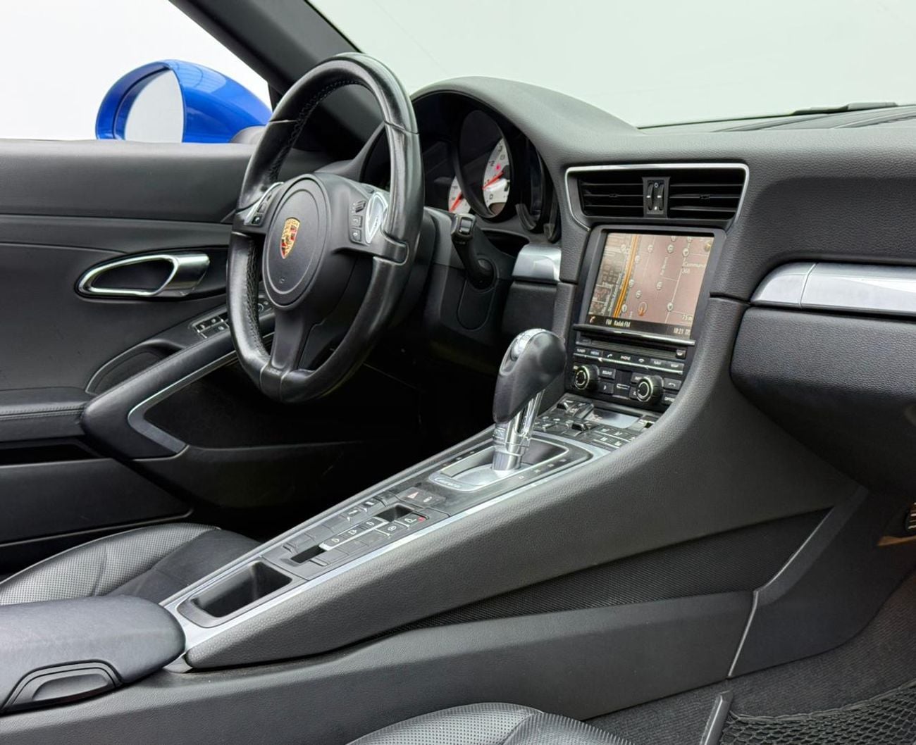 Porsche 911 Carrera 3.4L Convertible 2015 Porsche 911 Carrera, Service History, Excellent Condition, GCC