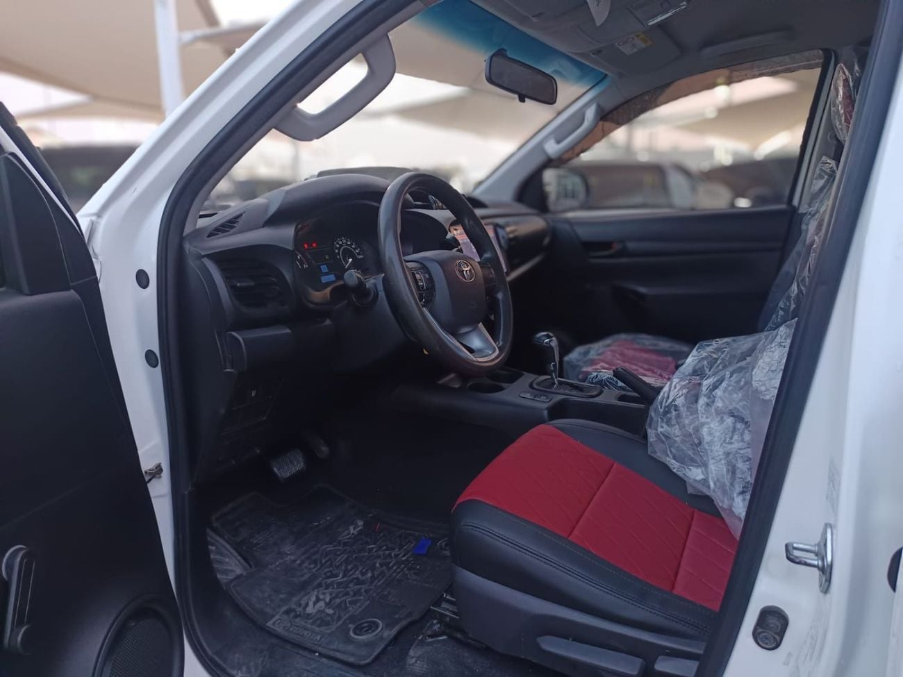 تويوتا هيلوكس GLX TOYOTA HILUX Adventure 2022 V4 best price  Quantities available!!!!!!!!