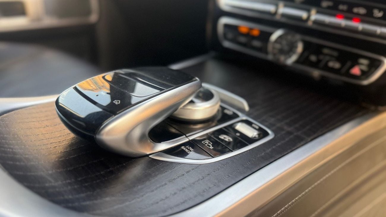 Mercedes-Benz G 63 AMG Std 4.0L