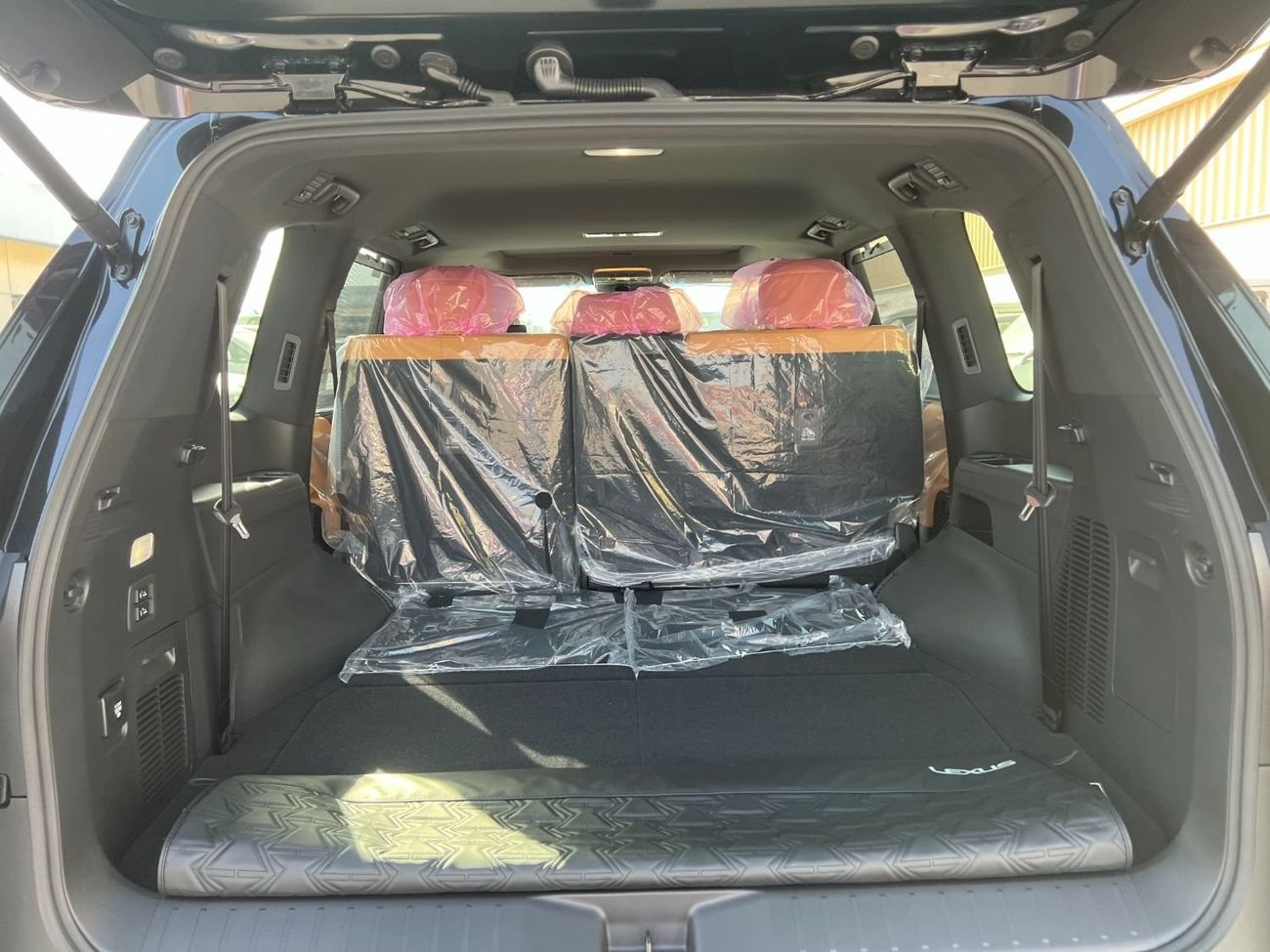 Lexus LX 600 Turbo Sport 3.5L V6 Twin Turbo (7-Seater)