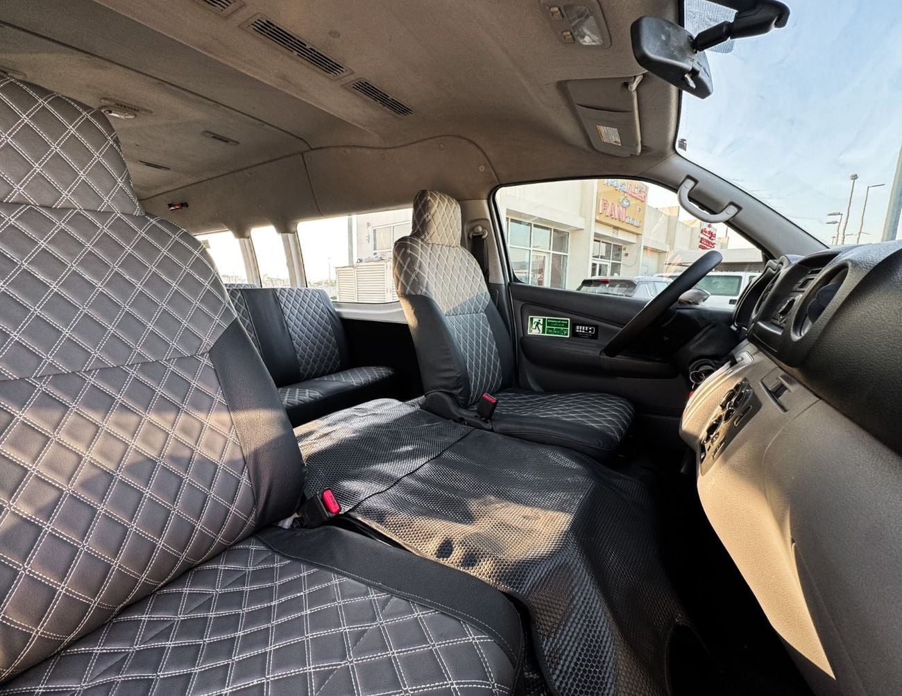 Nissan Urvan STD Nissan Urvan | 2.5 L | 2021 | GCC | Accident-Free | In Excellent Condition | 1008 P.M