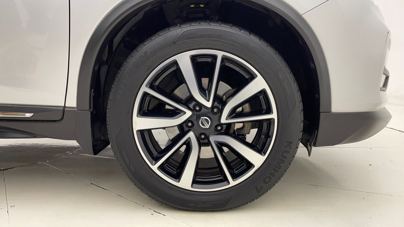 نيسان إكس تريل SL 2.5 | بدون دفعة مقدمة | اختبار القيادة في المنزل