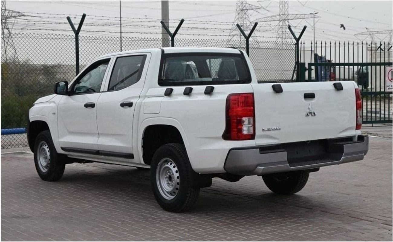 ميتسوبيشي L200 GL Toyota Hilux Single Cab 2.4L Manual 2025