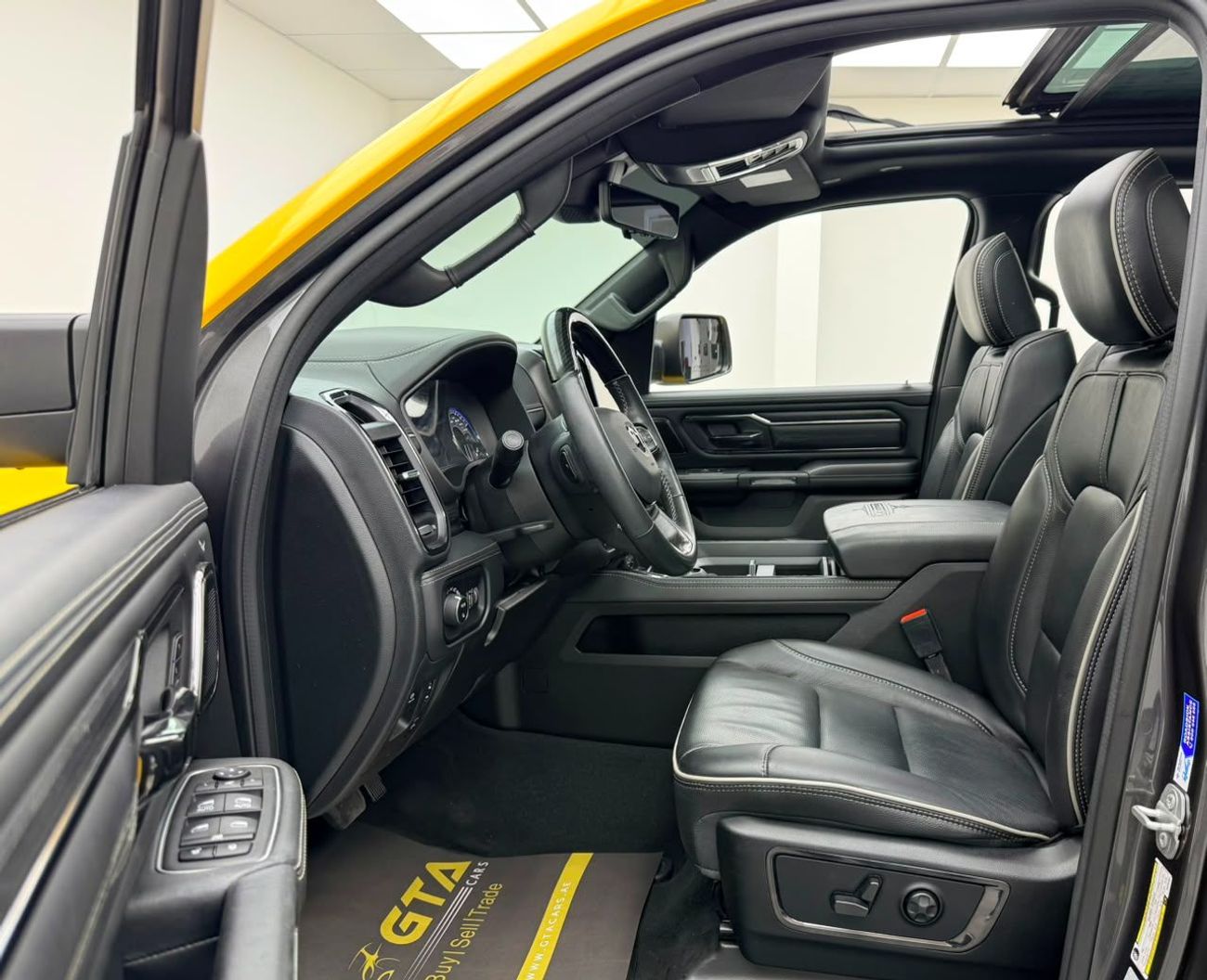 RAM 1500 LIMITED 2022 RAM 1500 Limited, 2028 RAM Warranty + Service Pack, Full RAM Service History, Fully Loaded. GCC