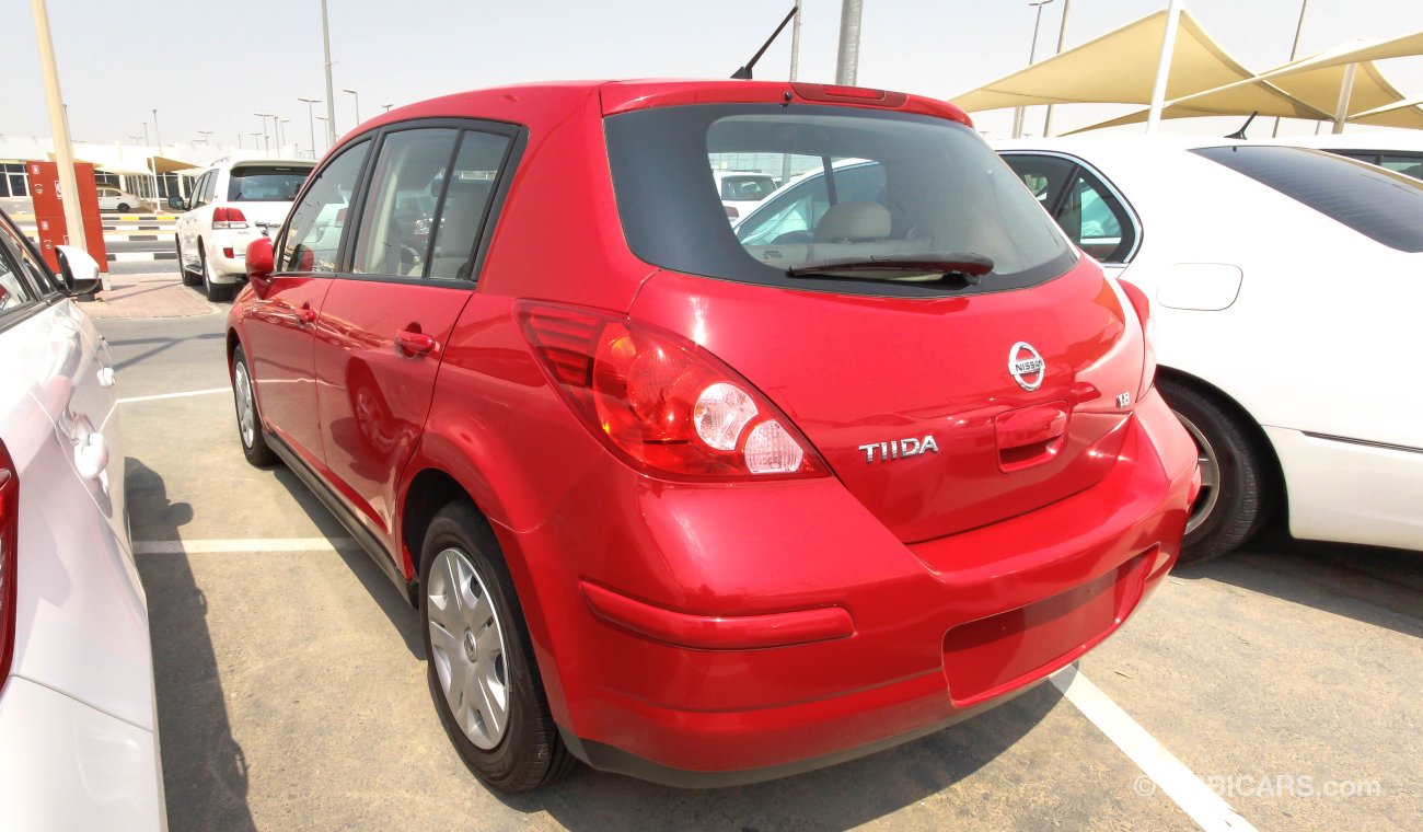 Nissan Tiida