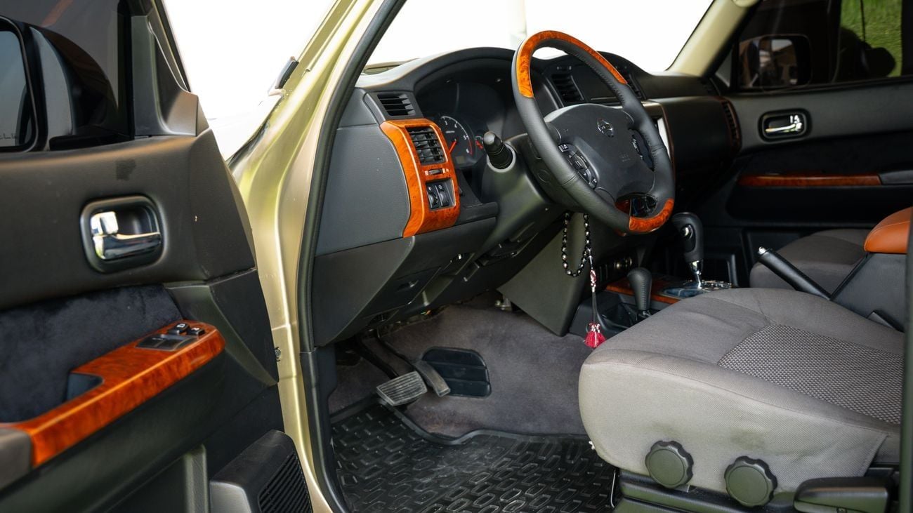 Nissan Patrol HT Safari 4.8L A/T (7 Seater) (5 Door)