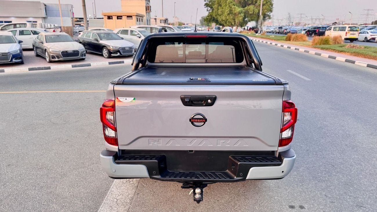 نيسان نافارا -