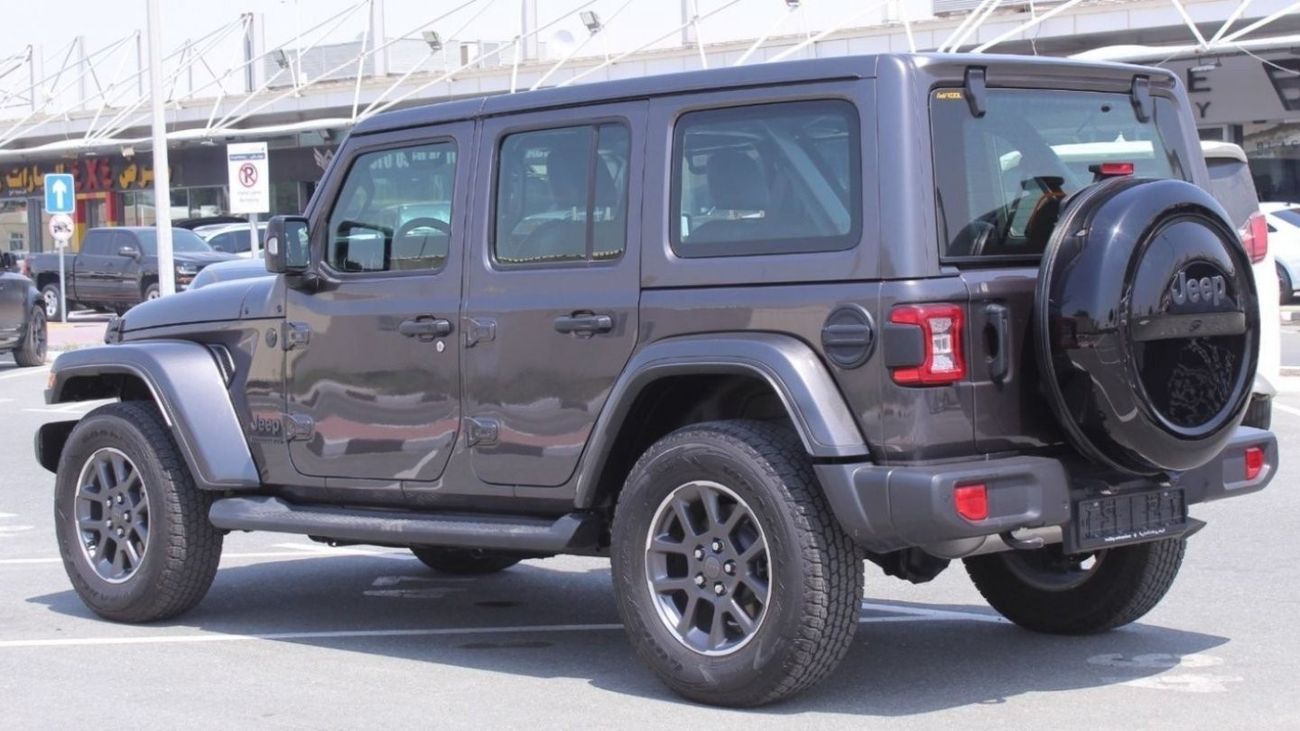 Jeep Wrangler Unlimited Sahara JEEP WRANGLER UNLIMTED SAHARA SPECIAL EDITION 2021 GCC VERY LOW MILEAGE WITH AGENCY