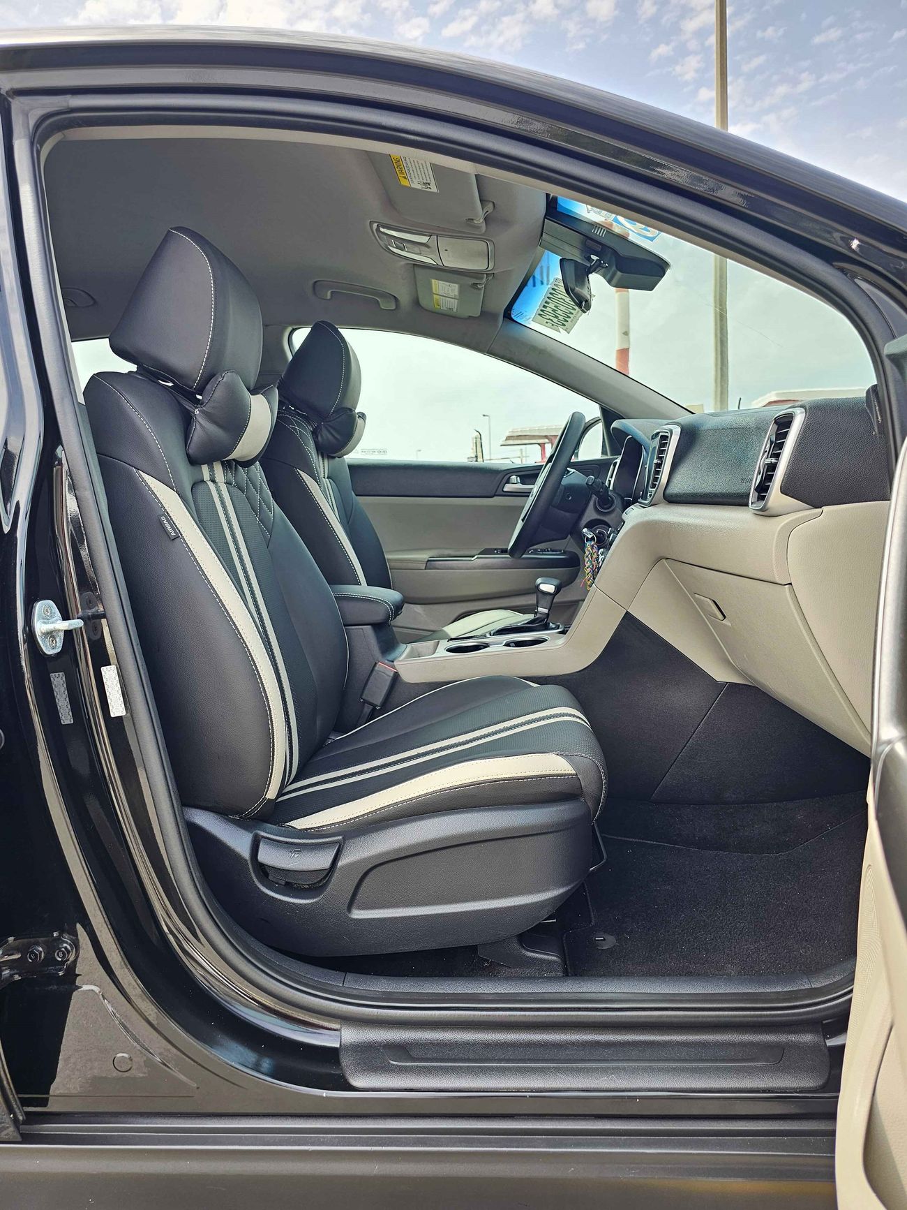 Kia Sportage LX / 641 MONTHLY / ELECTRIC/ LEATHER SEATS/ DVD REAR CAMERA/LOT#702403