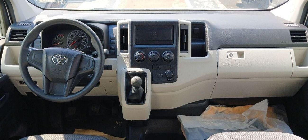 Toyota Hiace DLS - STD ROOF Toyota HiAce Highroof 2.8L Diesel MT 2025YM