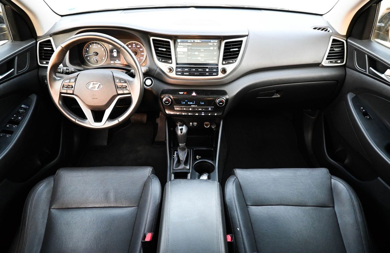Hyundai Tucson GL Plus 2.0L