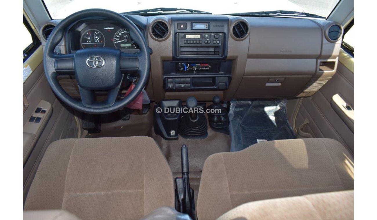 تويوتا لاند كروزر 70 V6 4.0L Petrol 4WD 7 Seater Manual Transmission - EURO 4