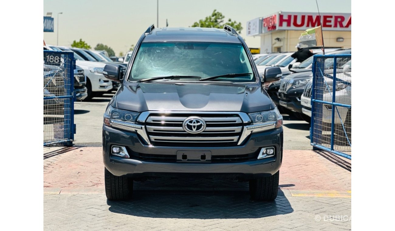 تويوتا لاند كروزر Toyota Land Cruiser Right Hand Drive