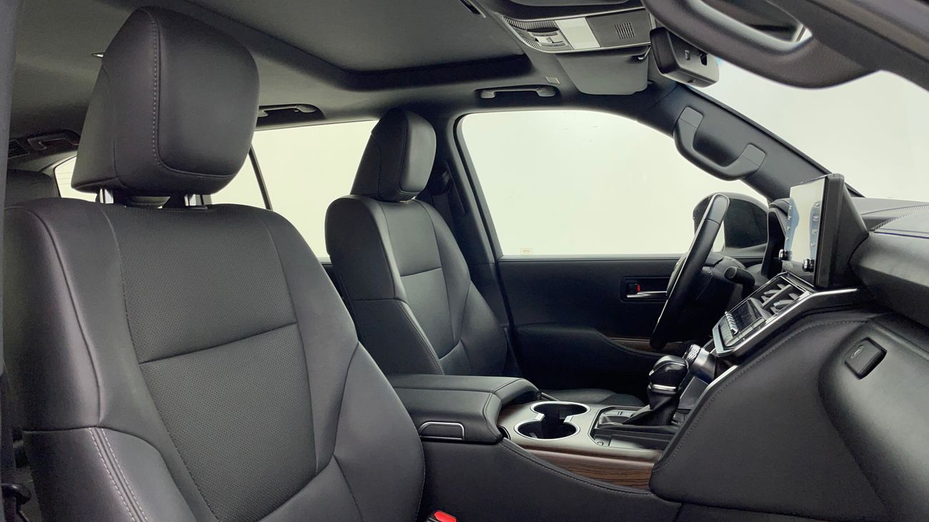 تويوتا لاند كروزر GXR 4 | بدون دفعة مقدمة | اختبار القيادة في المنزل